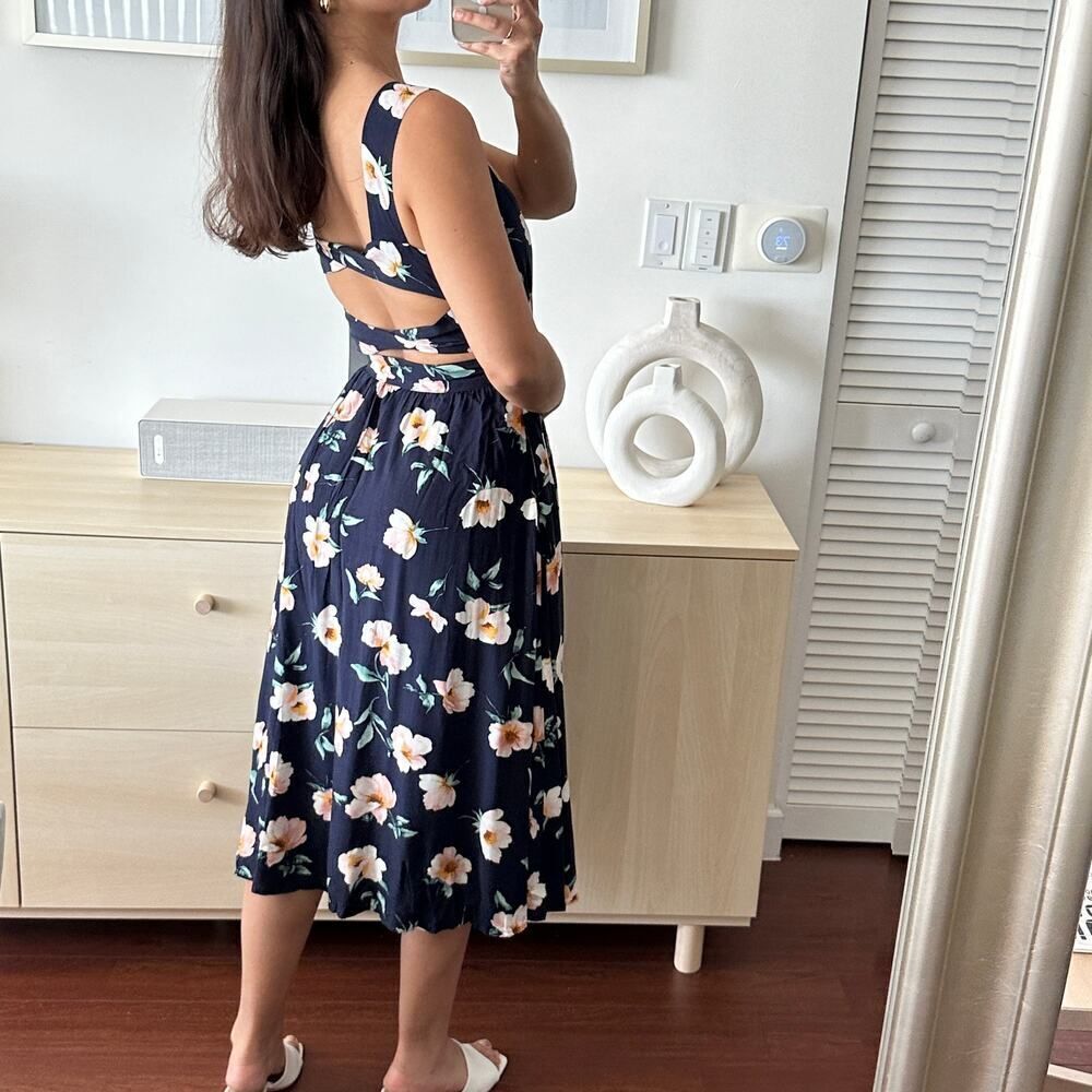 NEW Reformation Dress Floral Lanai Navy Blue Floral Cutout Back Midi Dress XS - Picture 4 of 13